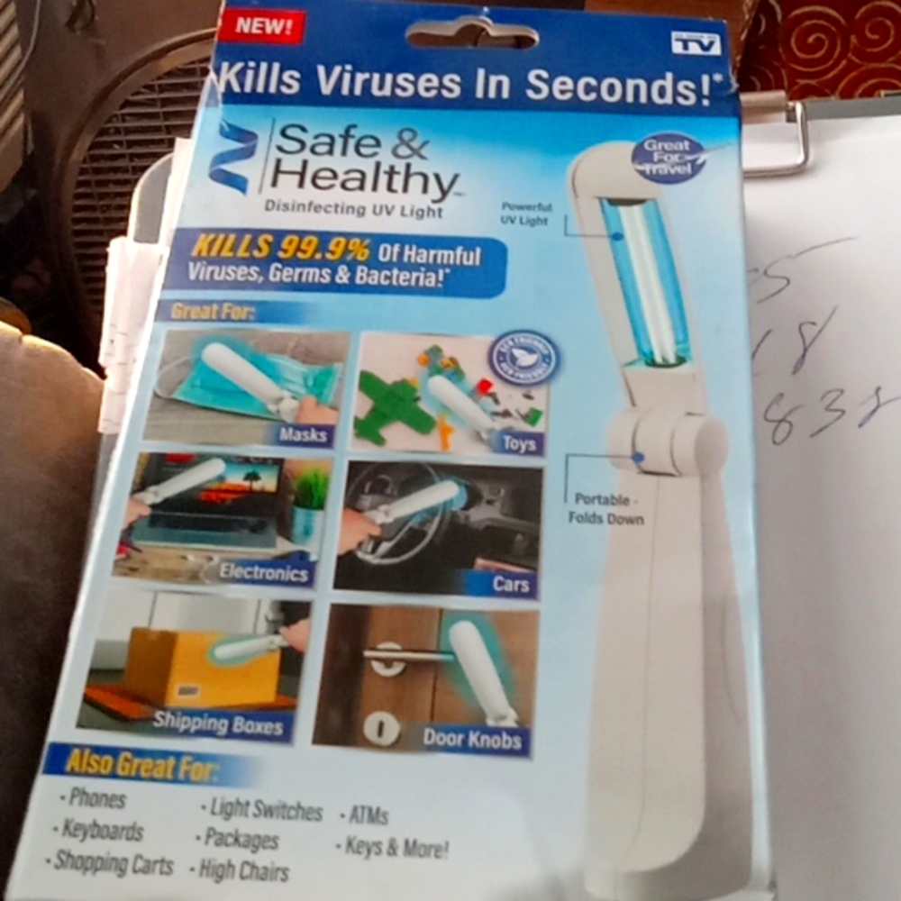 Safe and healthy kills bacteria 99.9 disefect uv light white and blue